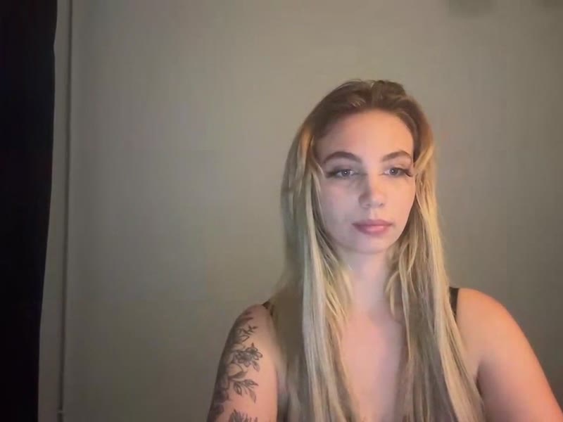 LilyWet foto 1