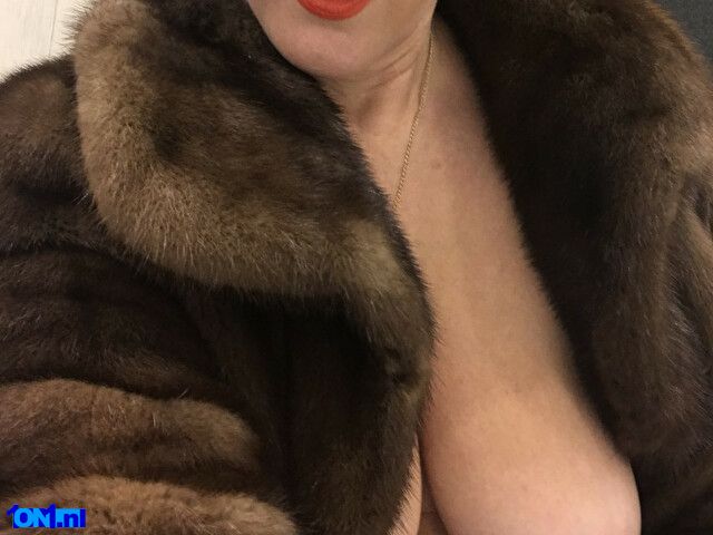 BlondNelly preview 4