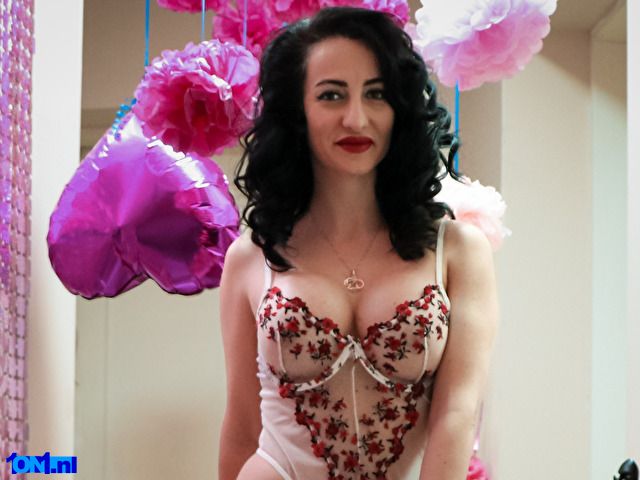 CarlaReys preview 3