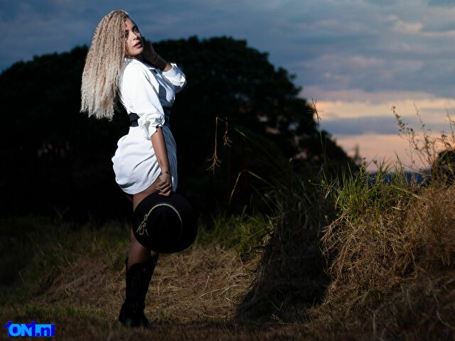 ChantallMilan foto 14