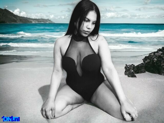 LADYSLAVE preview 1