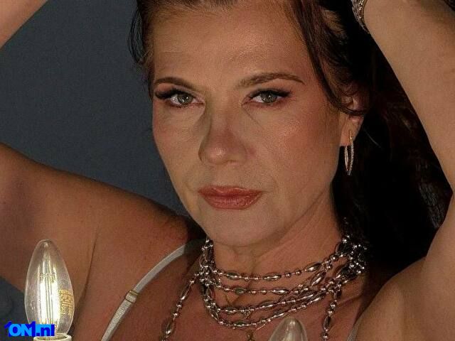 LucyBelly foto 15