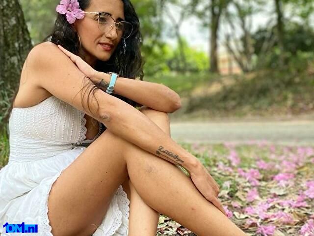 LucyyNaugthy foto 10