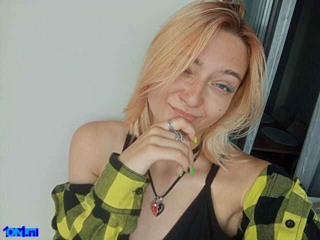 MelaniOrange foto 26