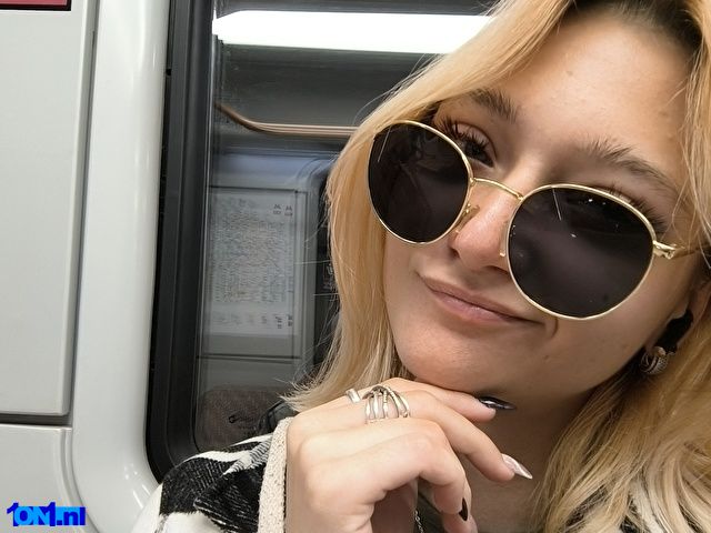 MelaniOrange foto 12