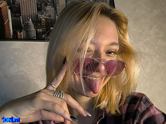 MelaniOrange foto 42