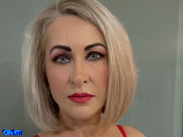 NadiaDomme preview 2