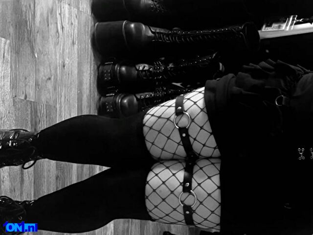 SeleneVladis foto 40