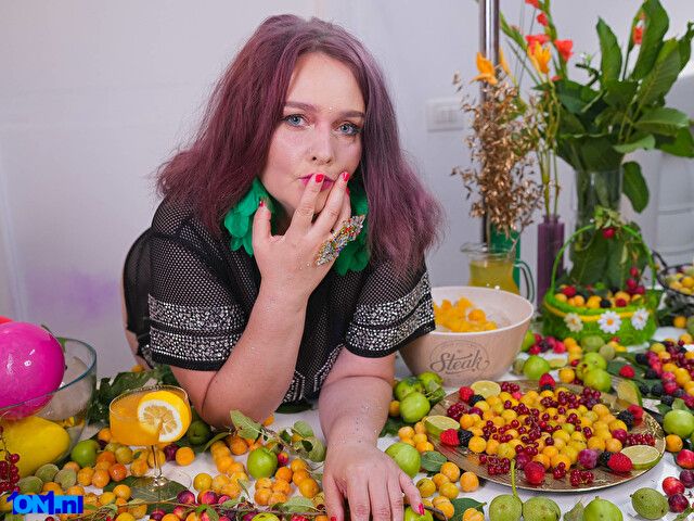 SinFulTitsDD foto 10