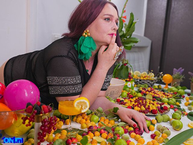 SinFulTitsDD foto 11