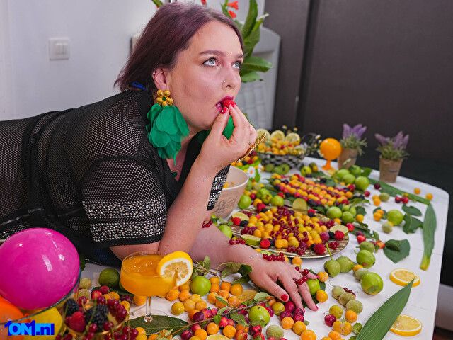 SinFulTitsDD foto 13