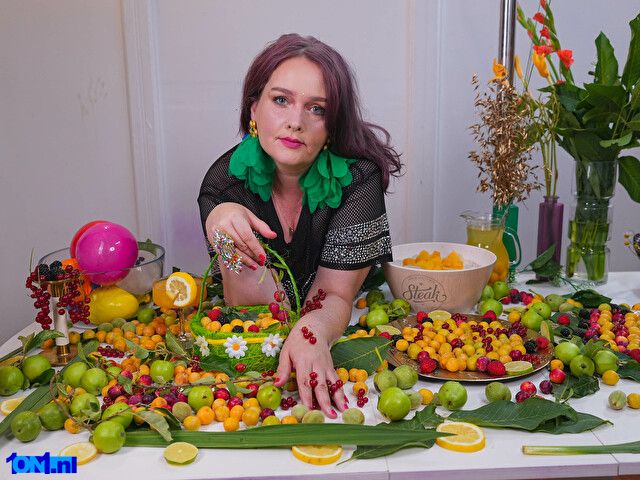 SinFulTitsDD foto 15