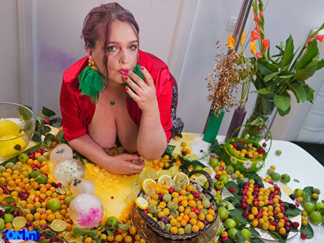 SinFulTitsDD foto 63