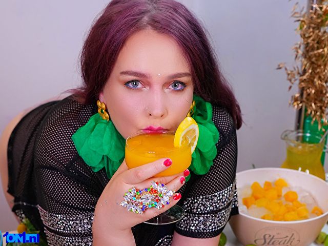 SinFulTitsDD foto 35