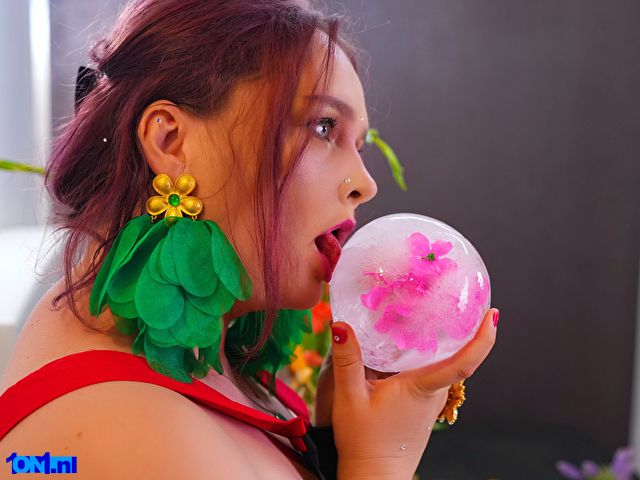 SinFulTitsDD foto 45