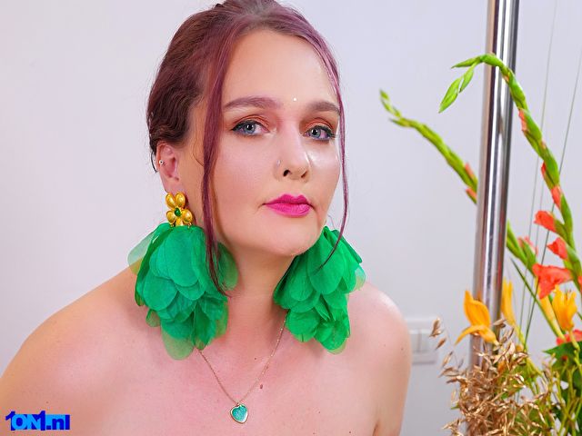 SinFulTitsDD foto 56