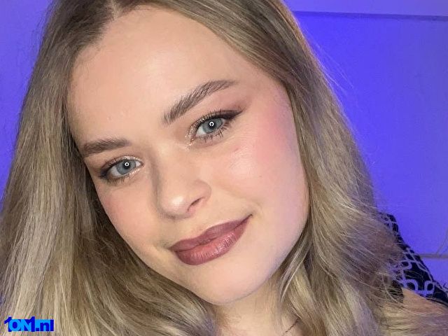 VelvetMiraa preview 5