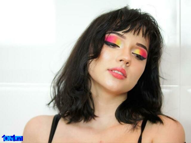 kittyDenise preview 5