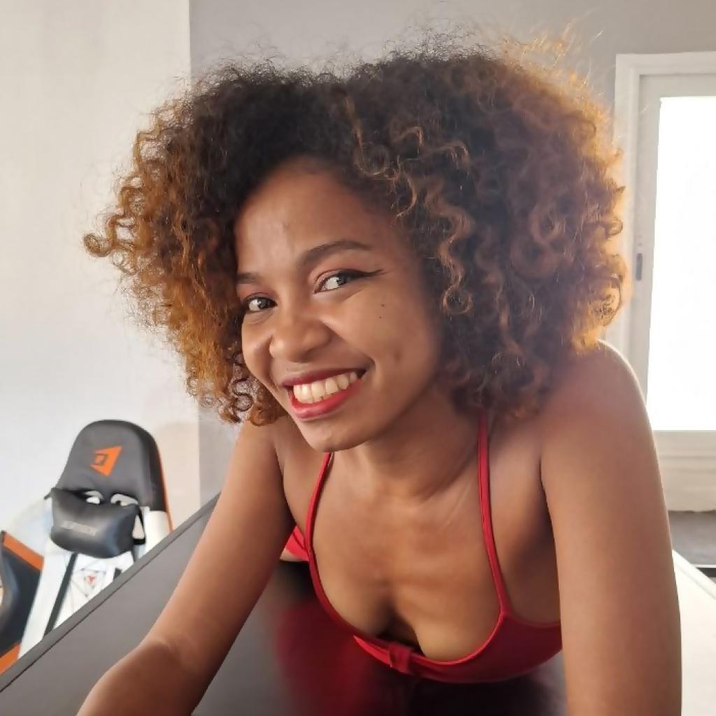 DaisyLuxe DaisyLuxe